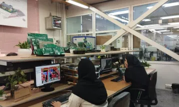بازدید معاون علمی، فناوری و اقتصاد دانش‌بنیان ریاست‌جمهوری از شرکت های دانش بنیان پارک علم و فناوری خراسان