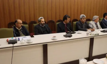 امضای تفاهم‌نامه همکاری مشترک  دانشگاه آزاد اسلامی مشهد و خانه معدن خراسان رضوی