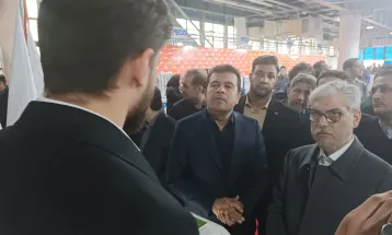گزارش تصویری از بازدید وزیر علوم تحقیقات و فناوری از دوازدهمین نمایشگاه ایران ساخت