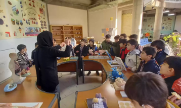 بازدید دانش آموزان زنجانی از خانه علم دانشگاه تحصیلات تکمیلی علوم پایه زنجان