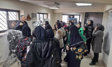 بازدید دانش آموزان دبیرستان دخترانه شاهد اطهر زنجان از رصد خانه دانشگاه زنجان