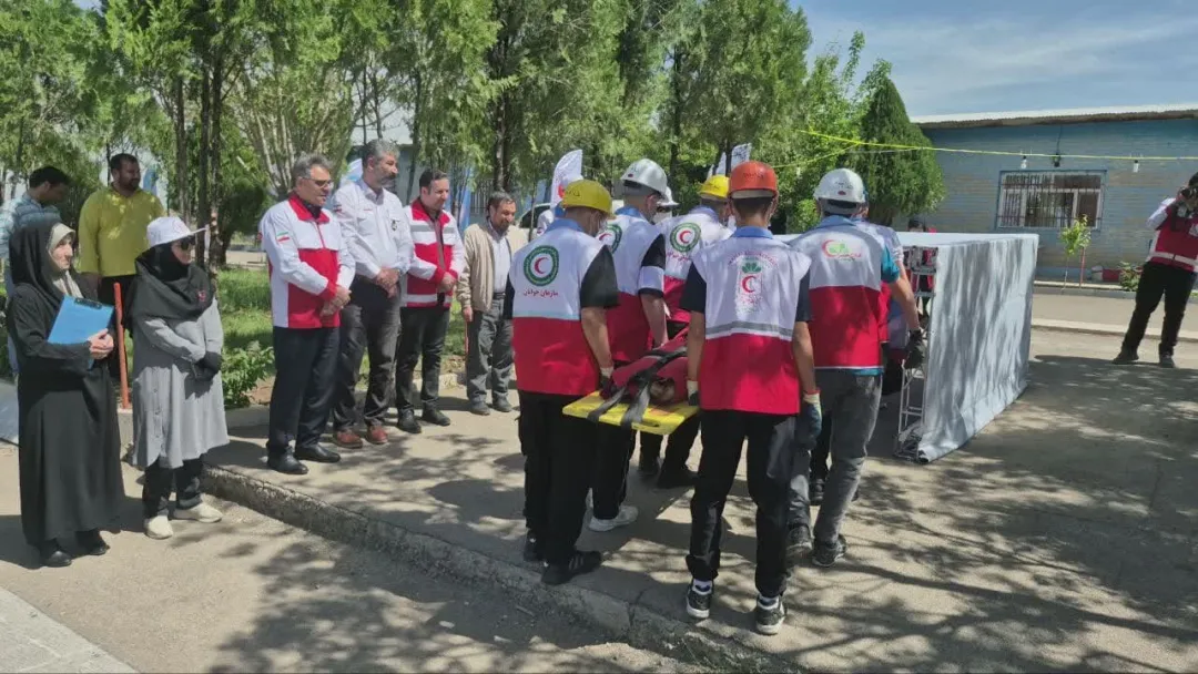 رقابت ۹۸ نفر از دانش آموزان  زنجانی در المپیاد ملی طرح دادرس/ دانش‌آموزان طارمی رتبه اول را کسب کردند