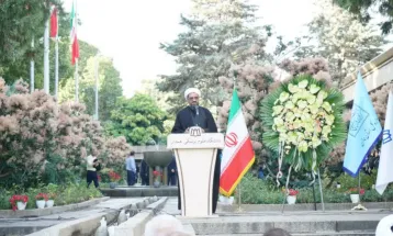 برگزاری همایش روز پزشک، روز بوعلی سینا و روز همدان در آرامگاه بوعلی سینا