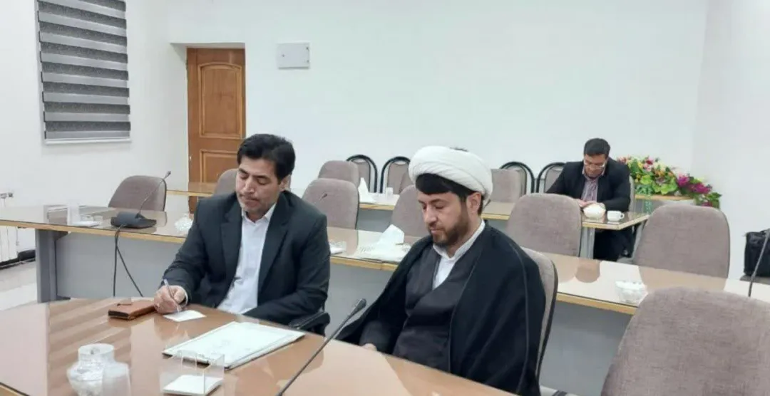 ارائه طرح‌های علمی برای مدیریت بحران آب در جلسه خانه نخبگان علمی بسیج در کبودرآهنگ