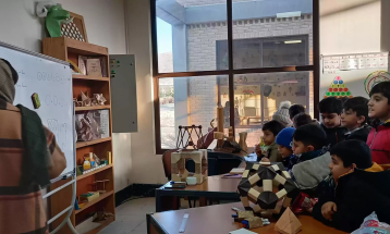 بازدید دانش آموزان زنجانی از خانه علم دانشگاه تحصیلات تکمیلی علوم پایه زنجان