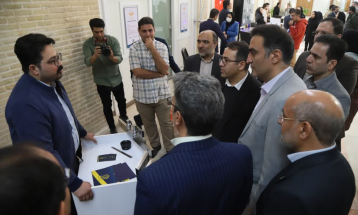 گزارش تصویری/ بازدید معاون فناوری و نوآوری وزیر علوم در بازدید از نمایشگاه دستاوردهای دانش‌بنیان پارک علم و فناوری یزد