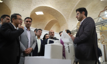 گزارش تصویری/ بازدید معاون فناوری و نوآوری وزیر علوم در بازدید از نمایشگاه دستاوردهای دانش‌بنیان پارک علم و فناوری یزد