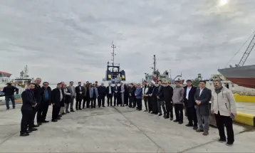 حضور اساتید استان زنجان در اردوی راهیان علم و پیشرفت استان بوشهر