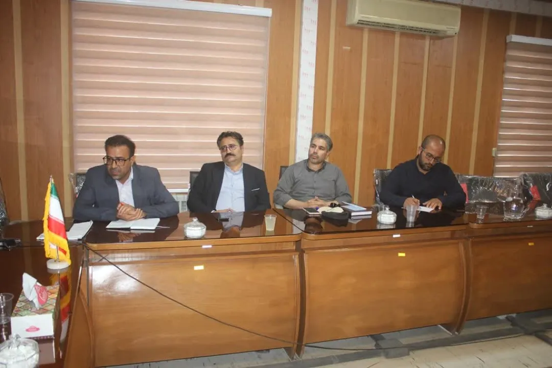 خمین، پایتخت گل‌های شاخه‌بریده ایران؛ برنامه‌ریزی برای احداث دومین شهرک گل و گیاه